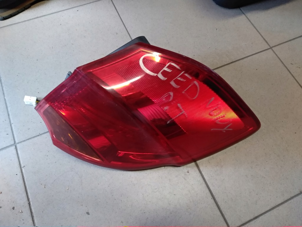 фото №1, Лампа задня задня права kia ceed ii hb хетчбек eur