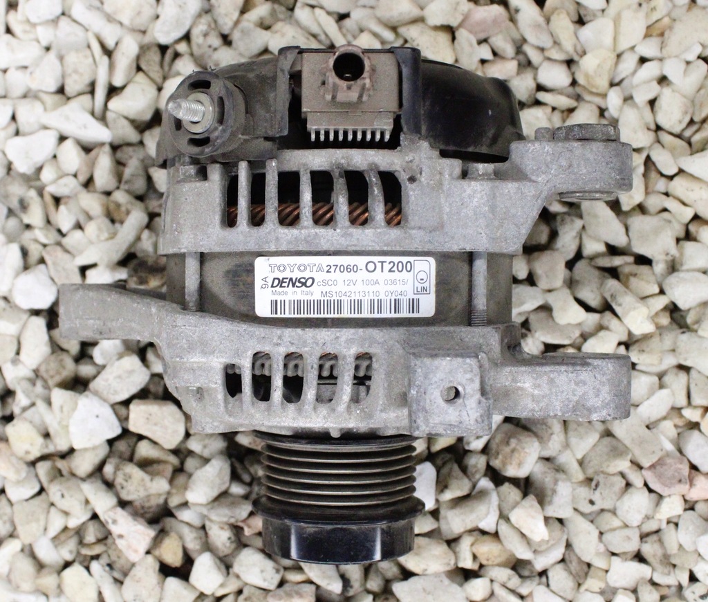 фото №1, Toyota auris генератор 100a 27060-ot200