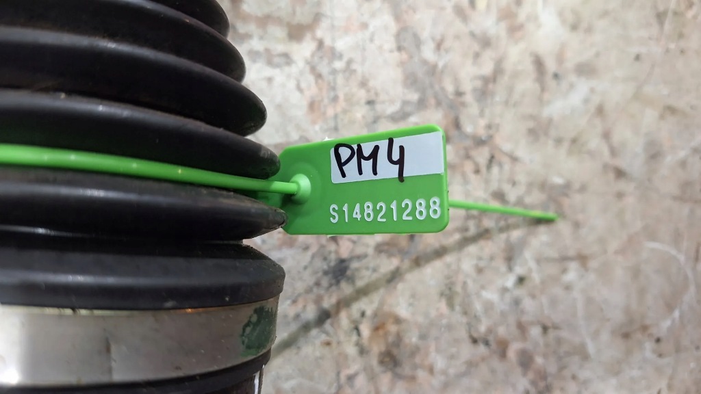 фото №6, Приводной вал правый задняя a1643500010 mercedes ml w164 gl x164 lift 350 3.0 cdi