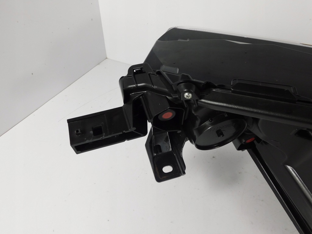 фото №12, Toyota bz4x full led лампа правая eu 2024