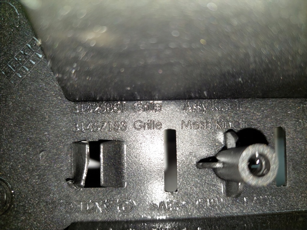 фото №10, Решётка радиатора решётка радиатора бампера перед volvo xc60 xc-60 i lift 13-17 31425881 31457153