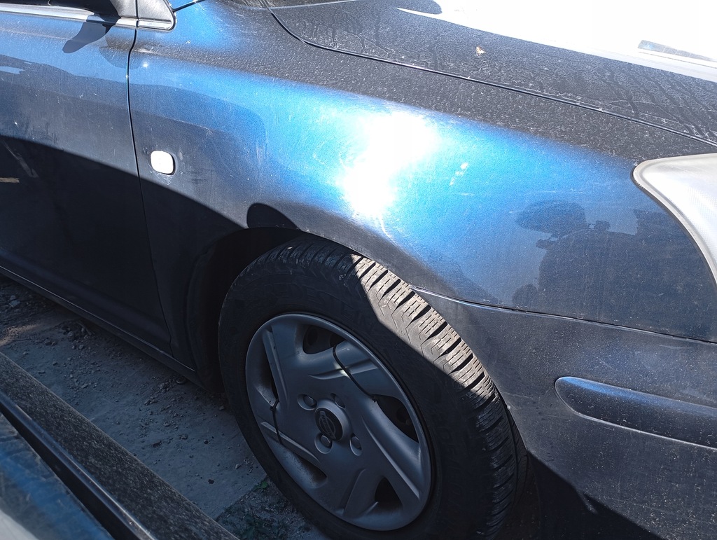 фото №1, Крыло правый перед передний toyota avensis t25