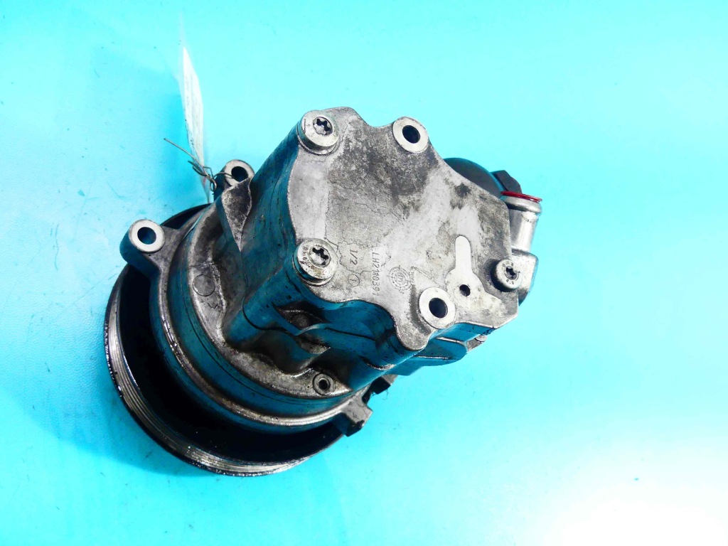 Насос підсилювача bmw e65 6760074 3.0d Недорого