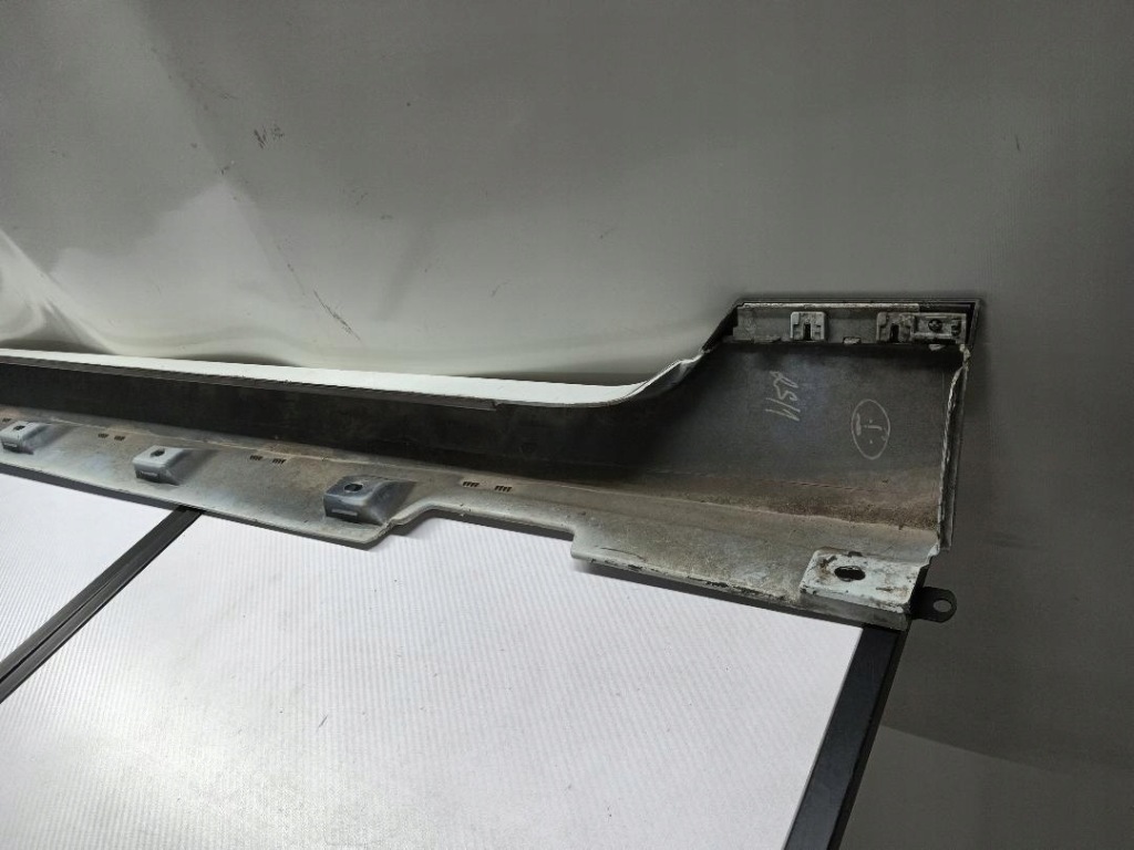 фото №5, Молдинг порог правая vw passat b8 3g0853858