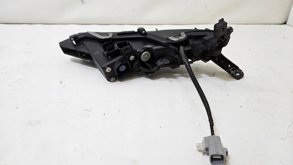 Протитуманна фара led правий lexus rx iv рестайлінг  35444r Недорого