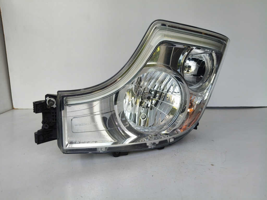 Купити Лампа ліва фара mercedes actross mp4 w961 led