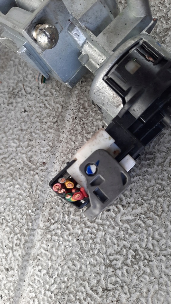 фото №6, Замок зажигания mazda 3 1.6citd sedan