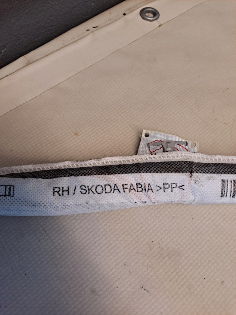 фото №5, Шторка безпеки права skoda fabia iii 6v0880742b