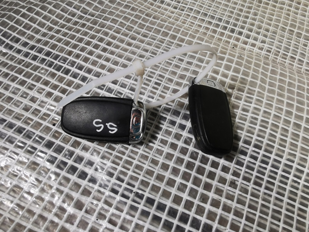 фото №7, Audi a4 b8 08-15 8k0 ключ pilot 2 штуки замок запалювання зчитувач 8k0909131d