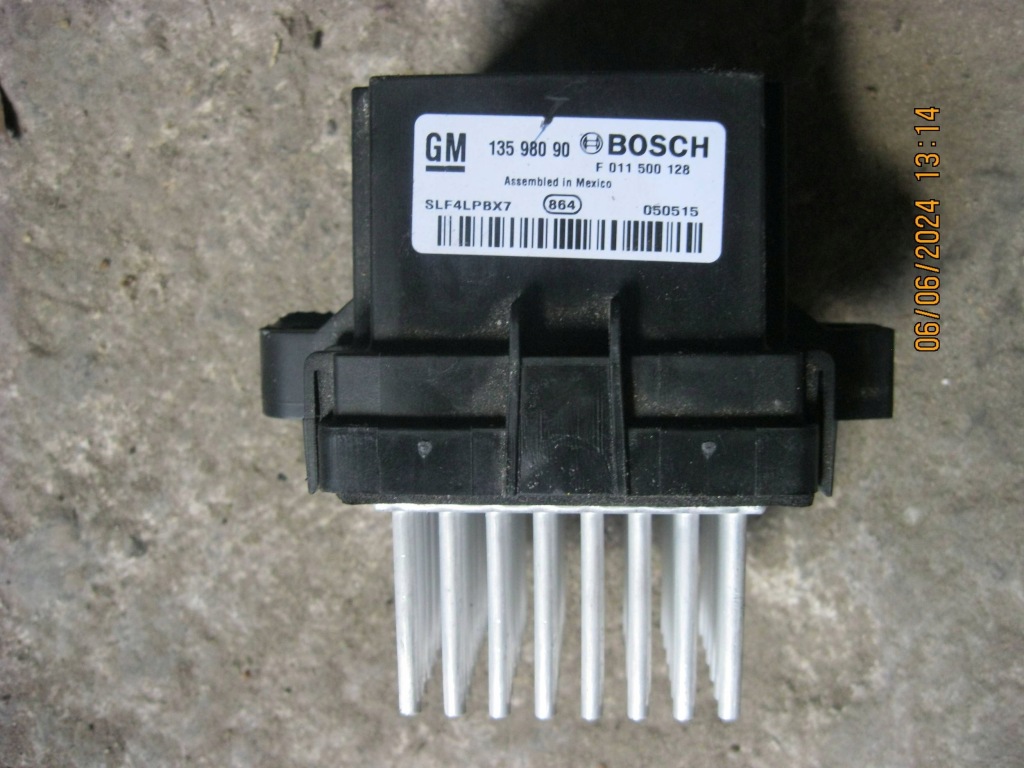 фото №1, Opel karl 2015 середина реле вентилятор