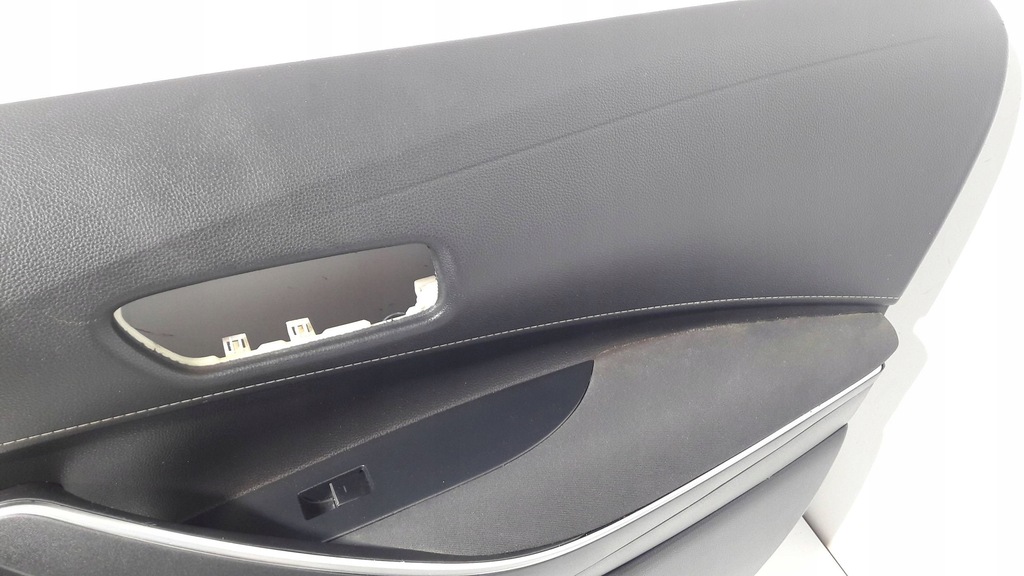 фото №8, Toyota corolla e210 e21 обшивка дверь передний правый 6761102860 et71