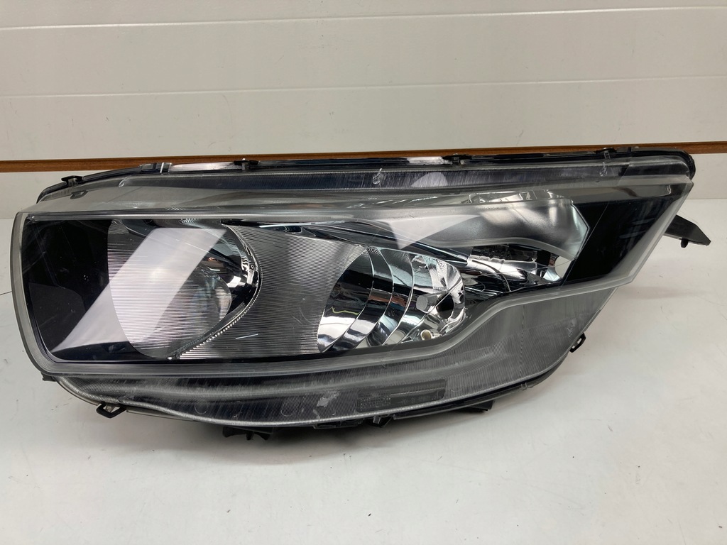 фото №1, Лампа левая передняя iveco daily iv