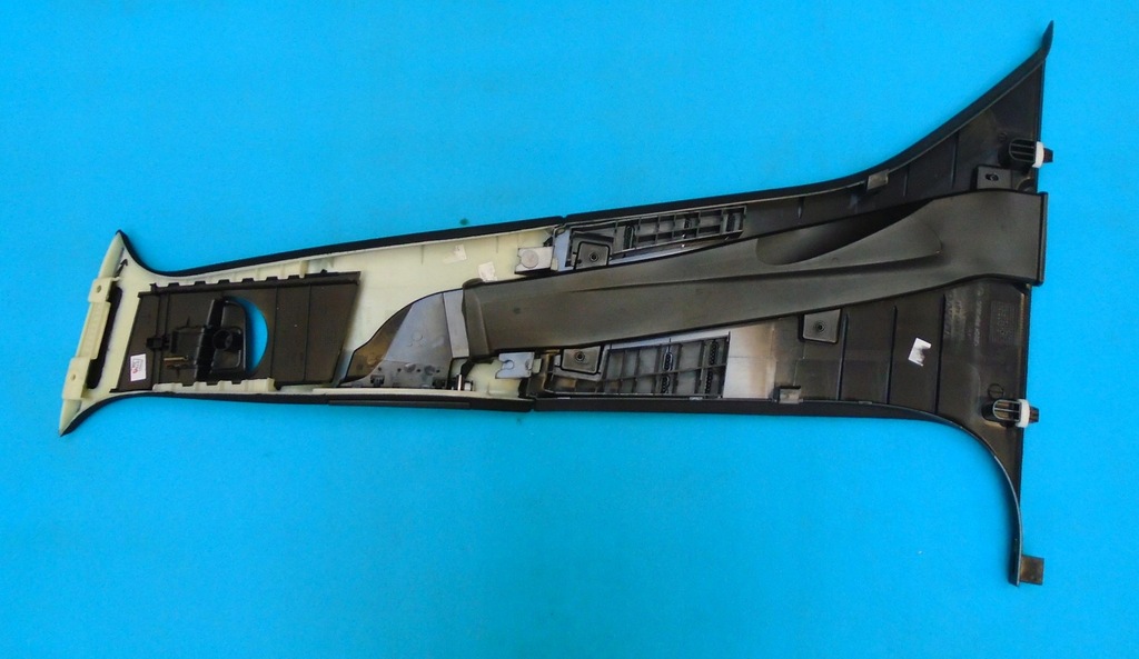 фото №4, Volvo v60 r-design защита обшивка стойка правое