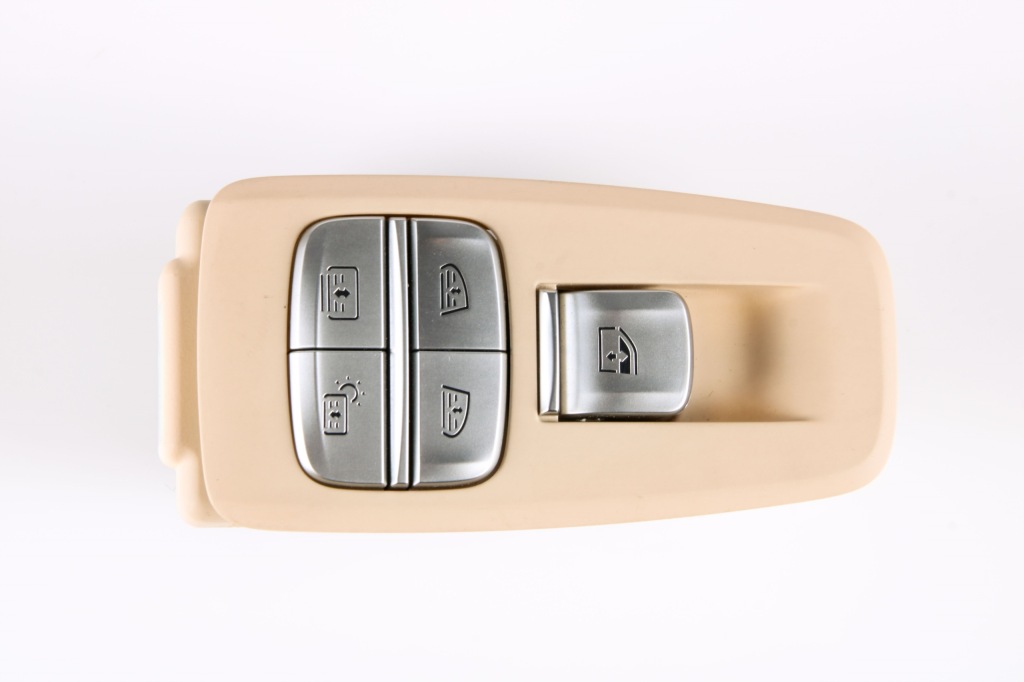 фото №1, Bmw g11 g12 переключатель окон шторка правый левый задняя 9382506