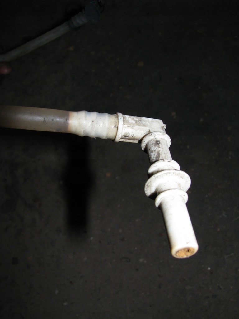 фото №5, Шланг трубка топлива citroen berlingo i 1.9 d