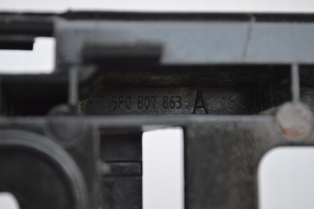 фото №10, Напрямна кронштейн бампера задня seat leon iii 5f0