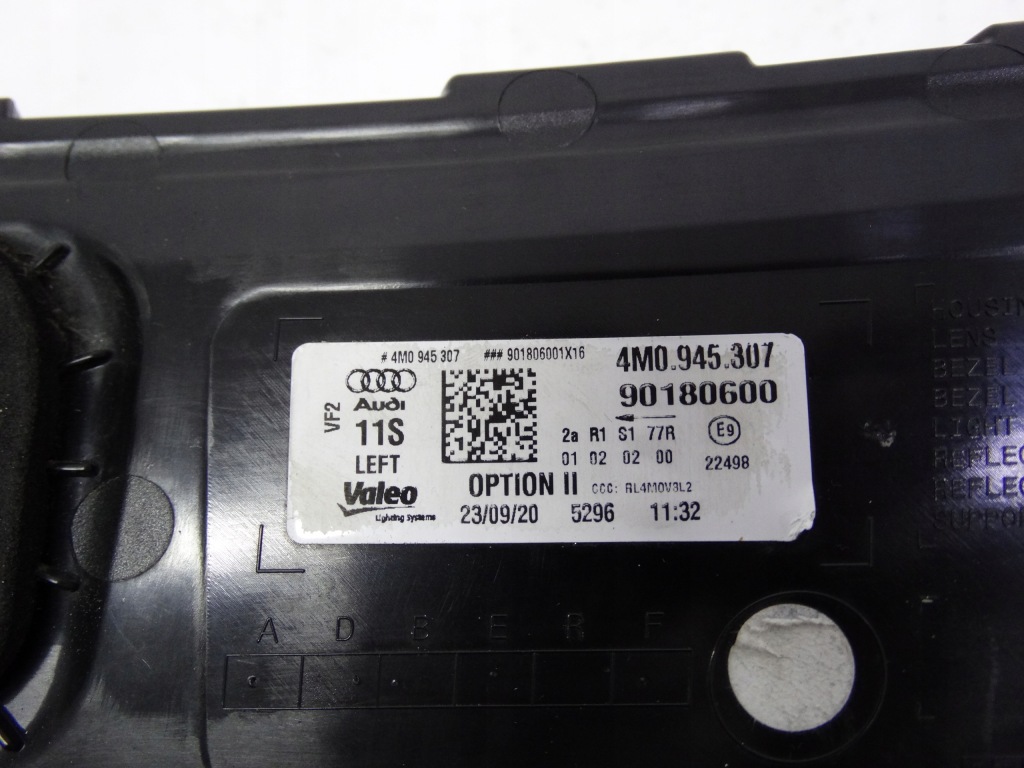 Audi q7 2 рестайлинг  20-24 фара задняя левая led 4m0945307 оригинальная европа Недорого