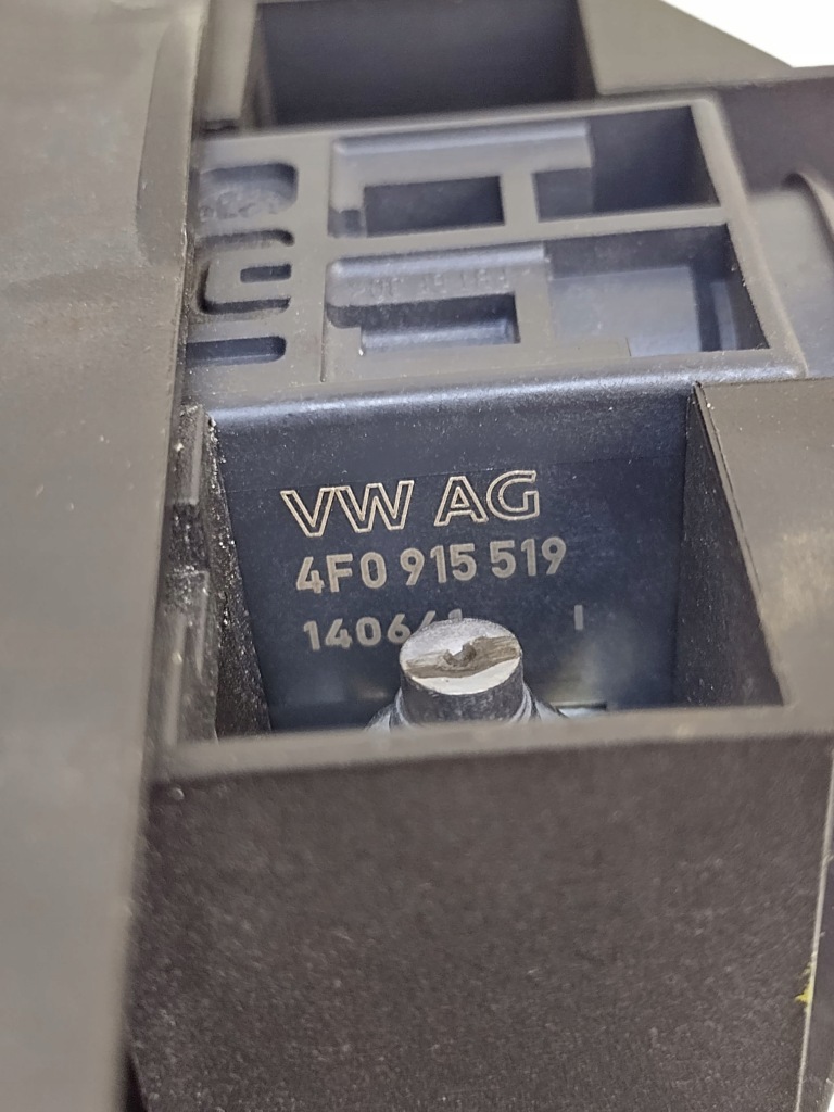 фото №7, Audi a6 s6 c7 4g lift 15-18 3.0 tdi клемма плюсовая предохранитель 4f0915519