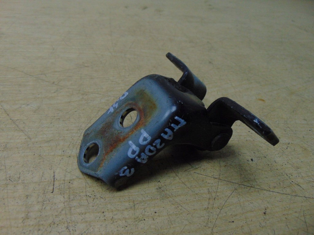 фото №1, Петля двері правий перед нижній mazda 3 bl 2009-