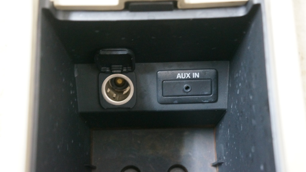 фото №13, Mazda 3 03-09 тунель середній консоль підлокітник