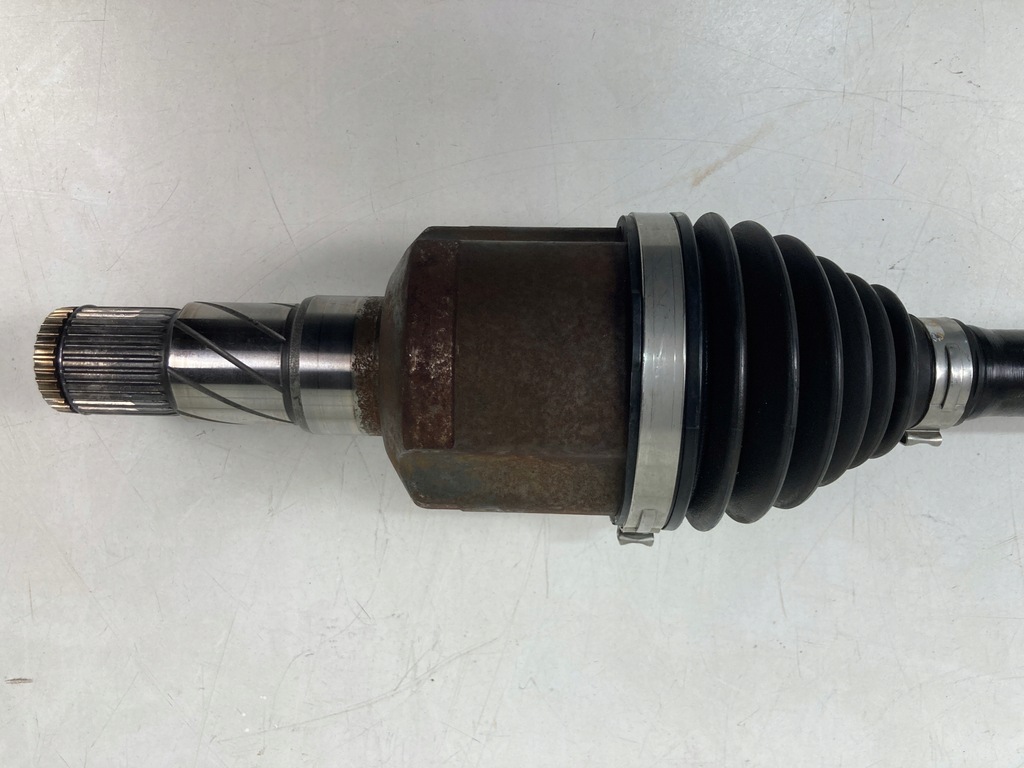 фото №4, Привідний вал ліва права задня tesla 3