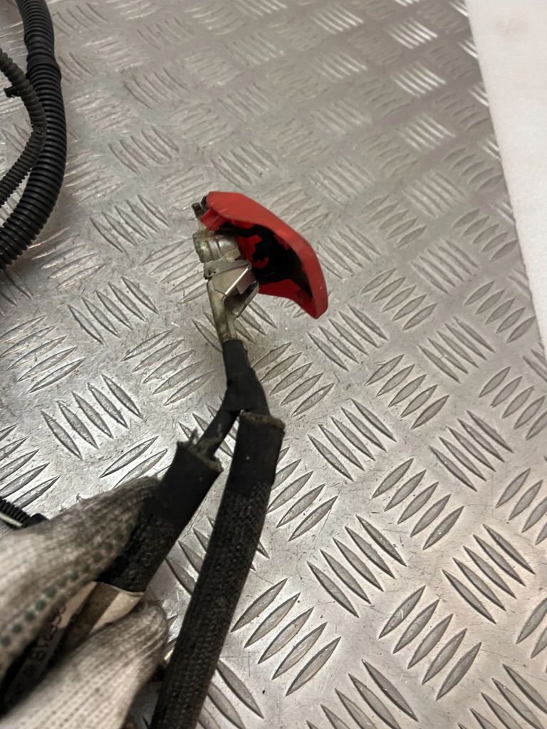 Peugeot 5008 2 2017 plus / клема / шланг акумулятор 9826521880 Київ