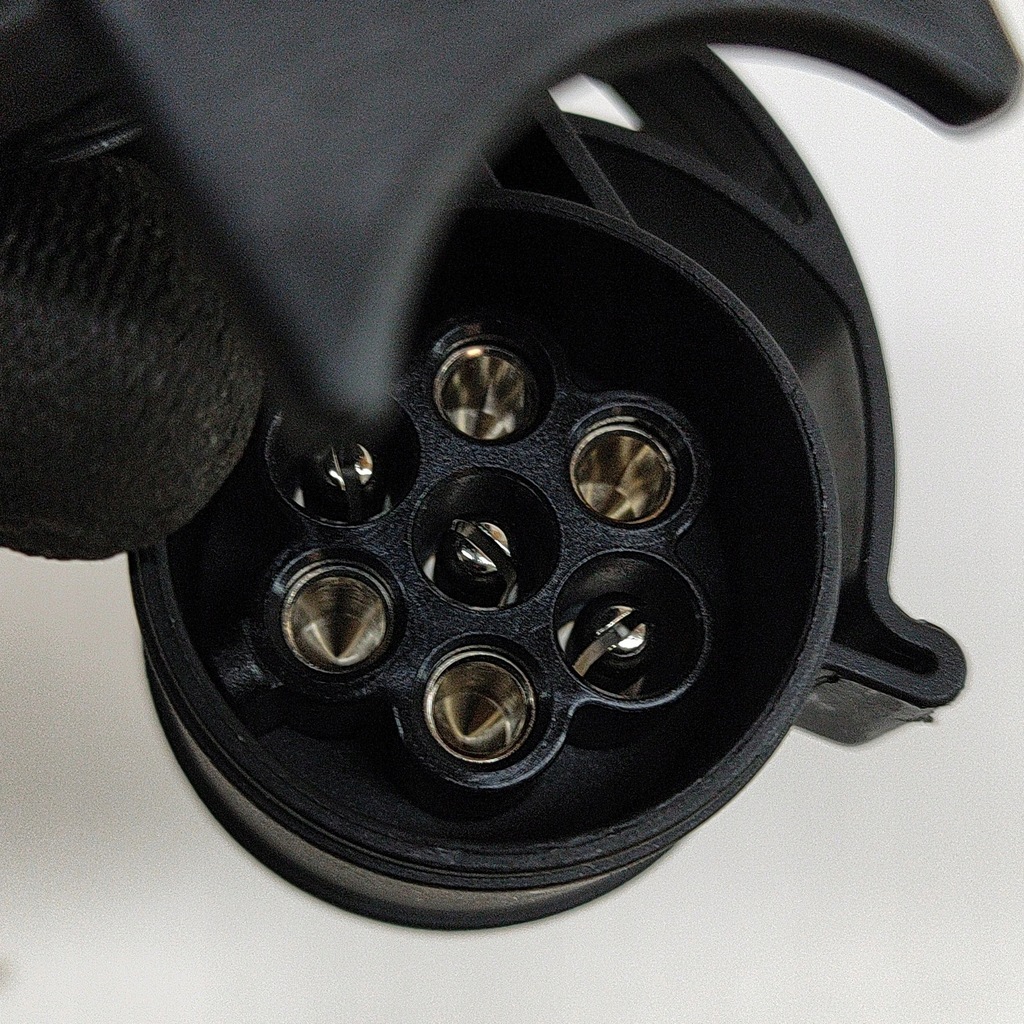 фото №6, Bmw ix 2022 разъём фаркоп буксировочный