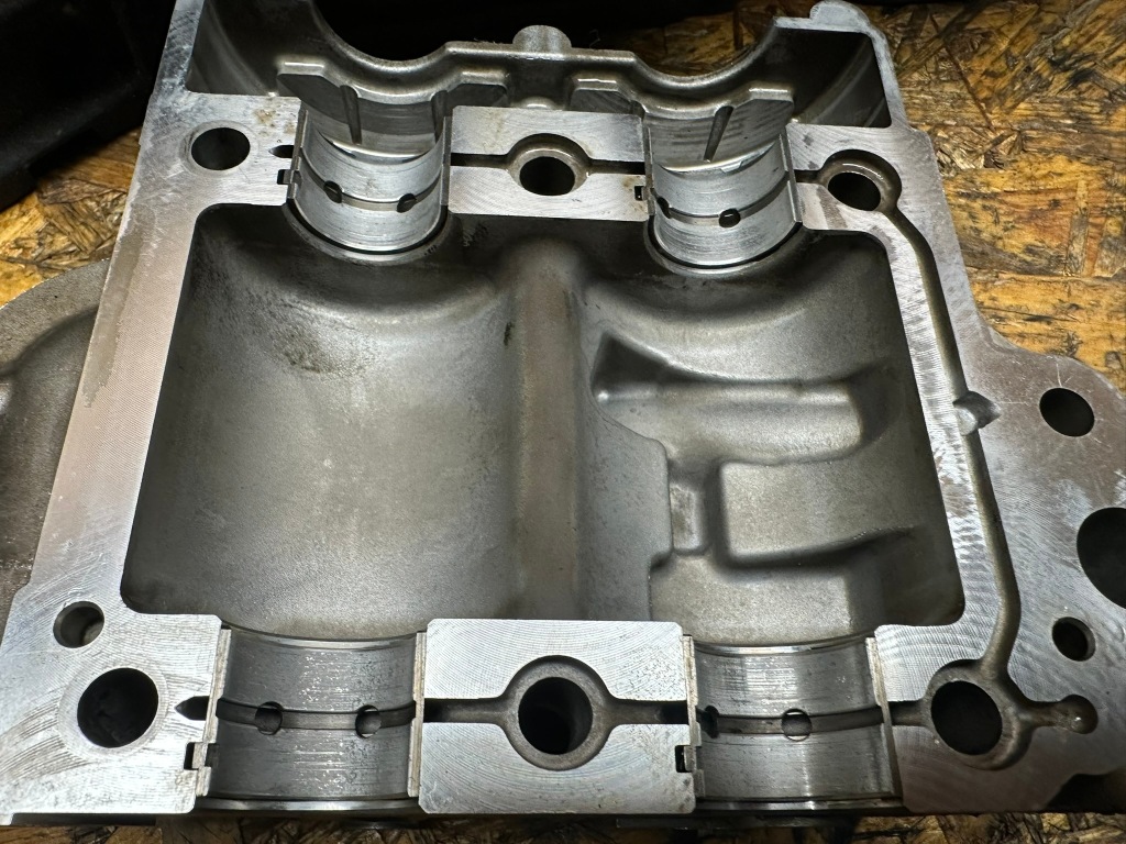 Піддон насос оливи масляна renault nissan mr20 2.0 16v Зі Шроту