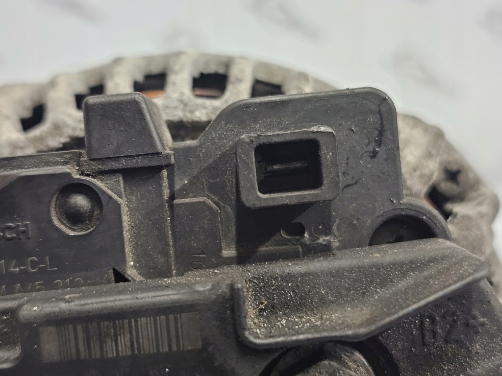 фото №5, Volvo xc70 2.4 d5 d5244t d5244t4 генератор 30667788 0124625024