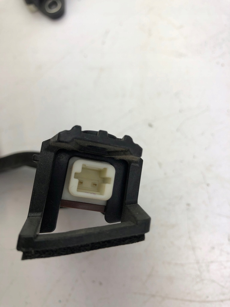 фото №4, Toyota avensis t27 антена приймач ключа