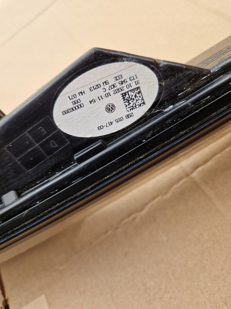 фото №7, Лампа задняя led vw id. buzz 1t3945307 центральная