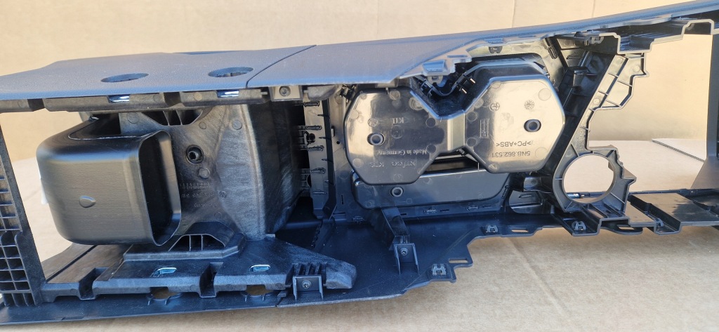 фото №7, Подлокотник кожа туннель vw tiguan 2016-2023 ideał оригинал