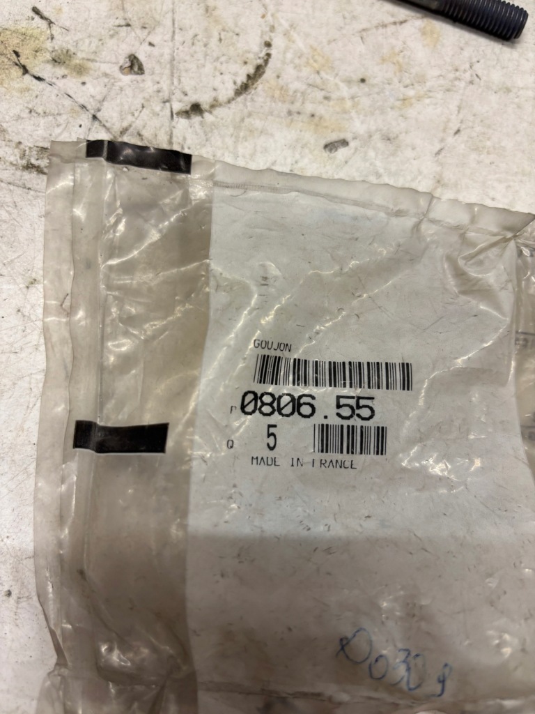 фото №2, Болт ролики натяжителя - peugeot оригинальный номер 0806.55