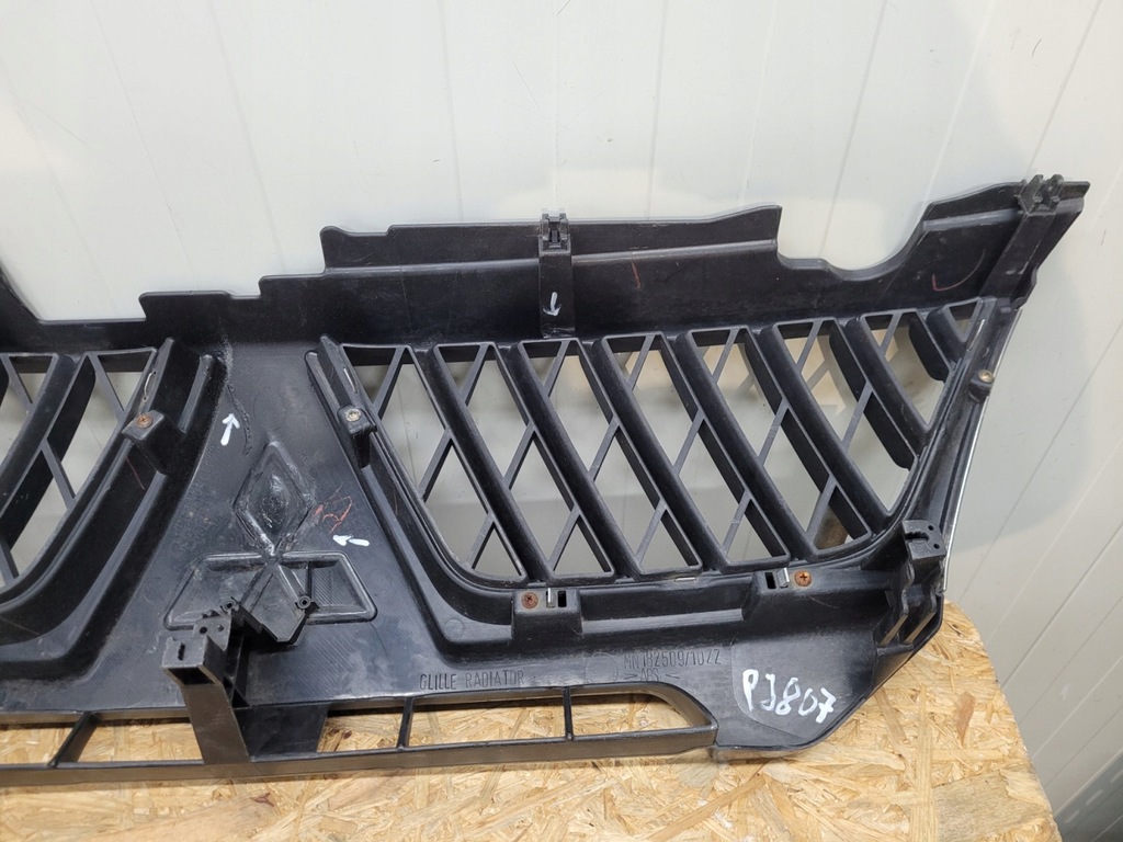 фото №12, Решётка радиатора решётка радиатора бампера mitsubishi pajero