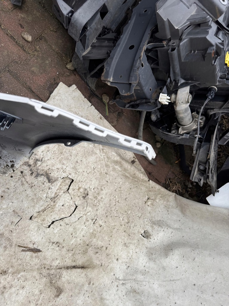 фото №11, Бампер перед vw caddy 2k5 15-