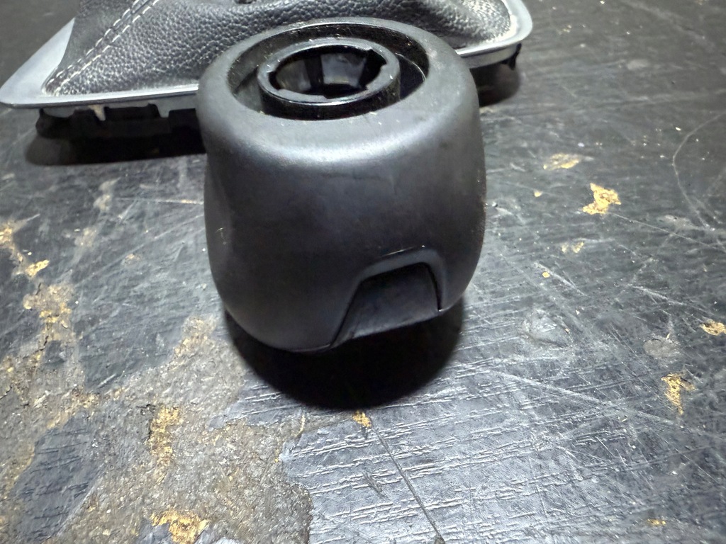 фото №10, Opel crossland x 1.2 thp 6 передач ручка чехол переключения передач 565537081