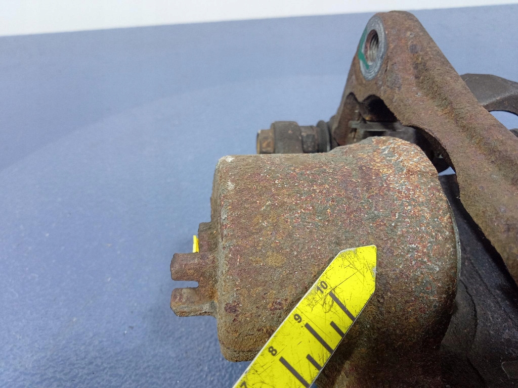 фото №7, Kia pro ceed ii 1.6 crdi 128km суппорт тормозной перед левый передний скоба