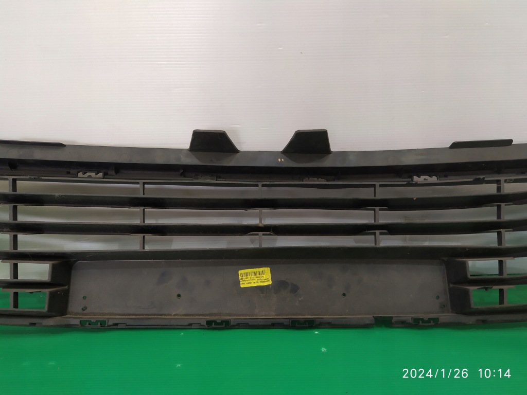 Решётка бампера средняя решётка радиатора renault clio iv 622542958r Киев
