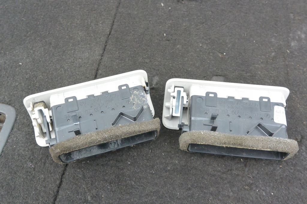 фото №6, Решётка обдув стойка kpl audi q7 4l