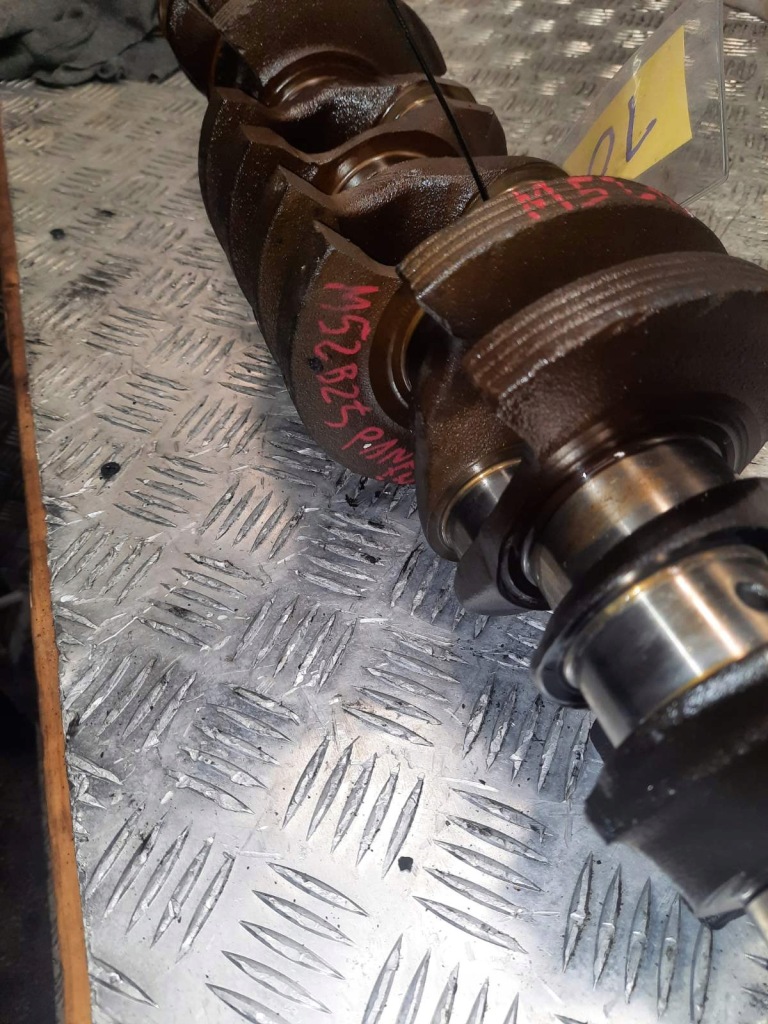 Wał коленчатый bmw e39 523i m52b25 в Украине