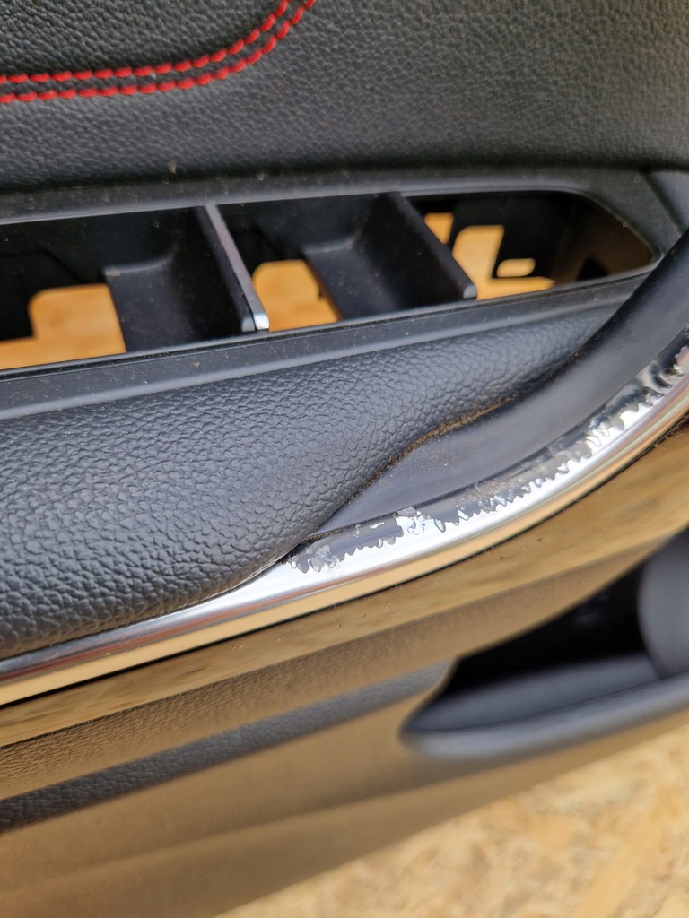 фото №10, Оббивка двері ліва перед kia ceed iii gt line