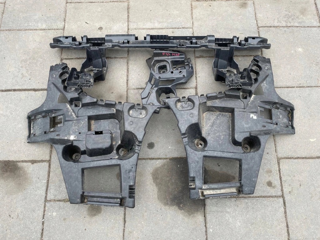 фото №1, Направляющие кронштейн бампера задняя bmw 2 gran coupe f44