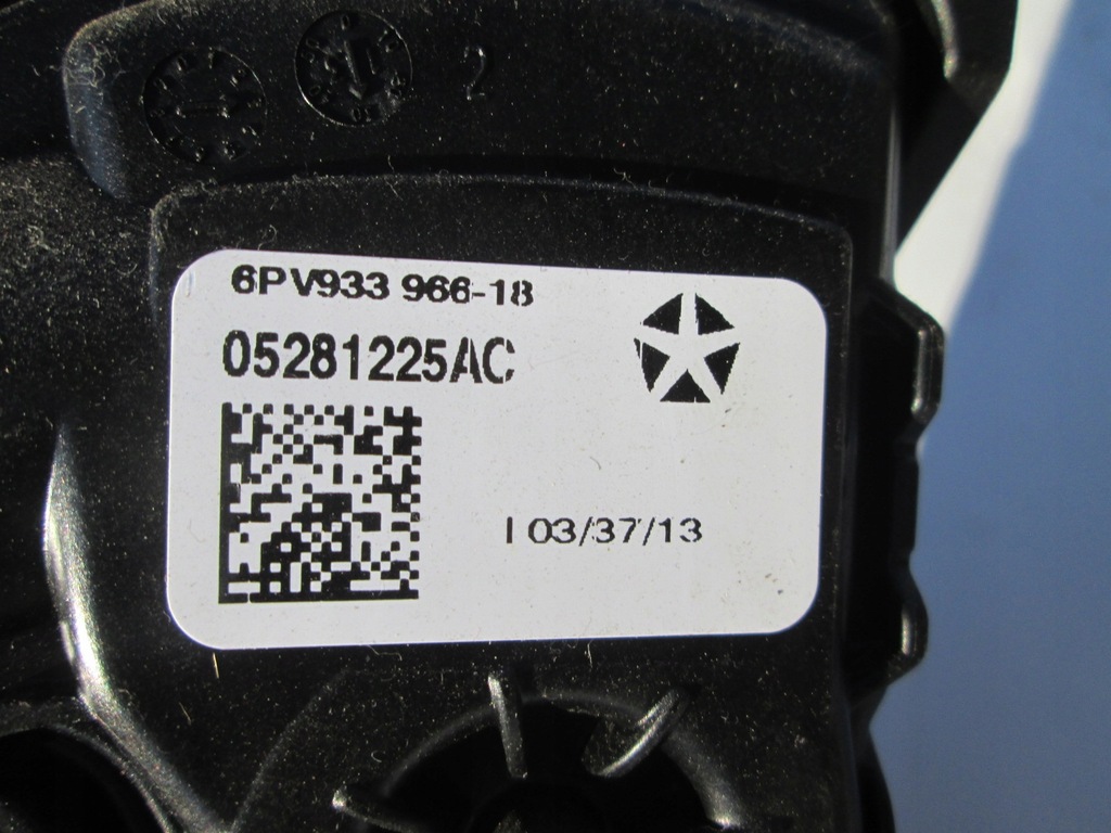 фото №10, Chrysler town country 11 педаль газу 05281225aa 3.6 dodge grand caravan