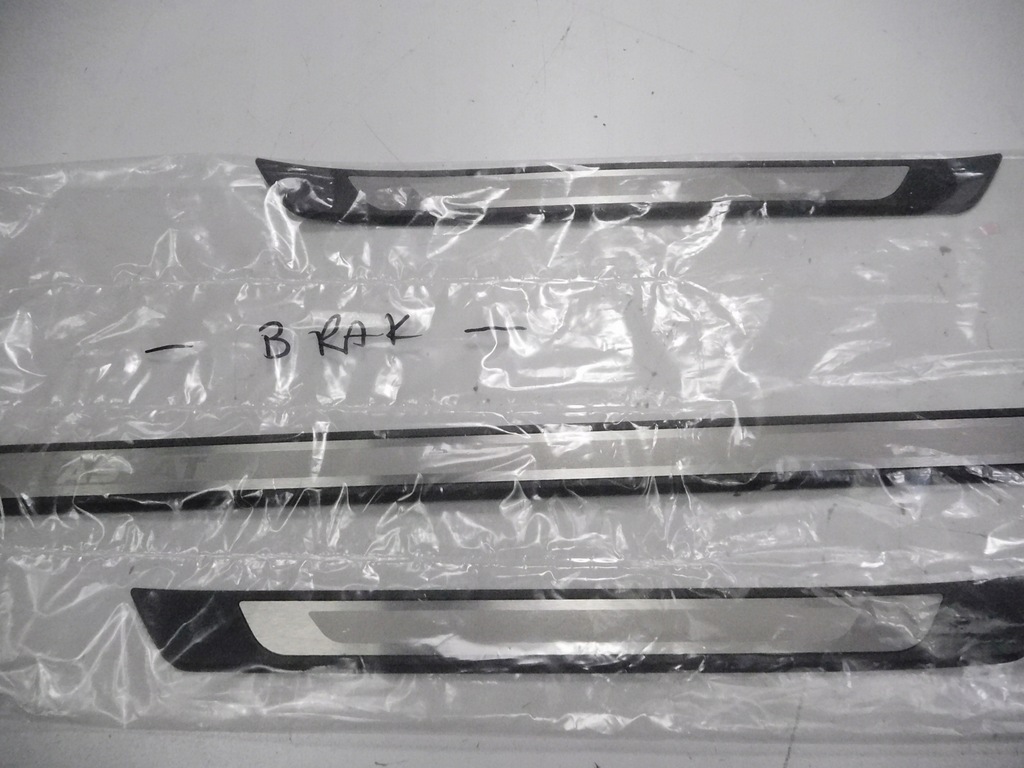 фото №6, Vw passat b7 накладки пороговые 3ae071303