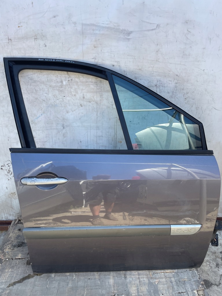 фото №1, Renault scenic ii 2 дверь правый перед tec68