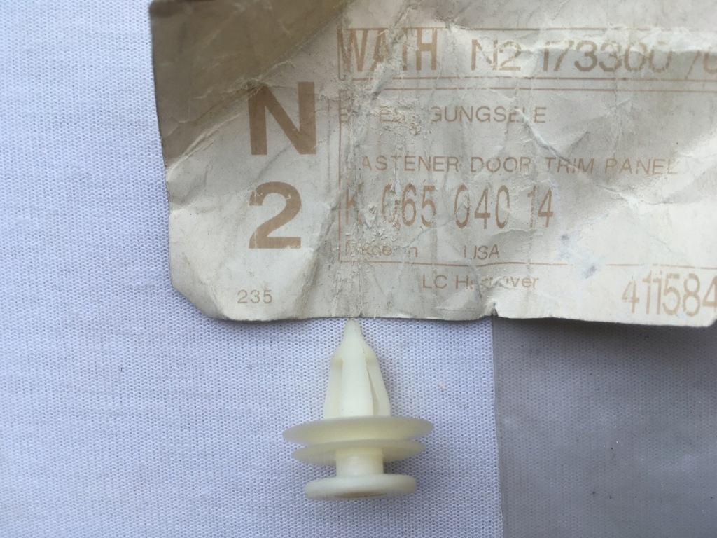 Купити 6504014 mopar кліпса оббивочний oem chrysler jeep