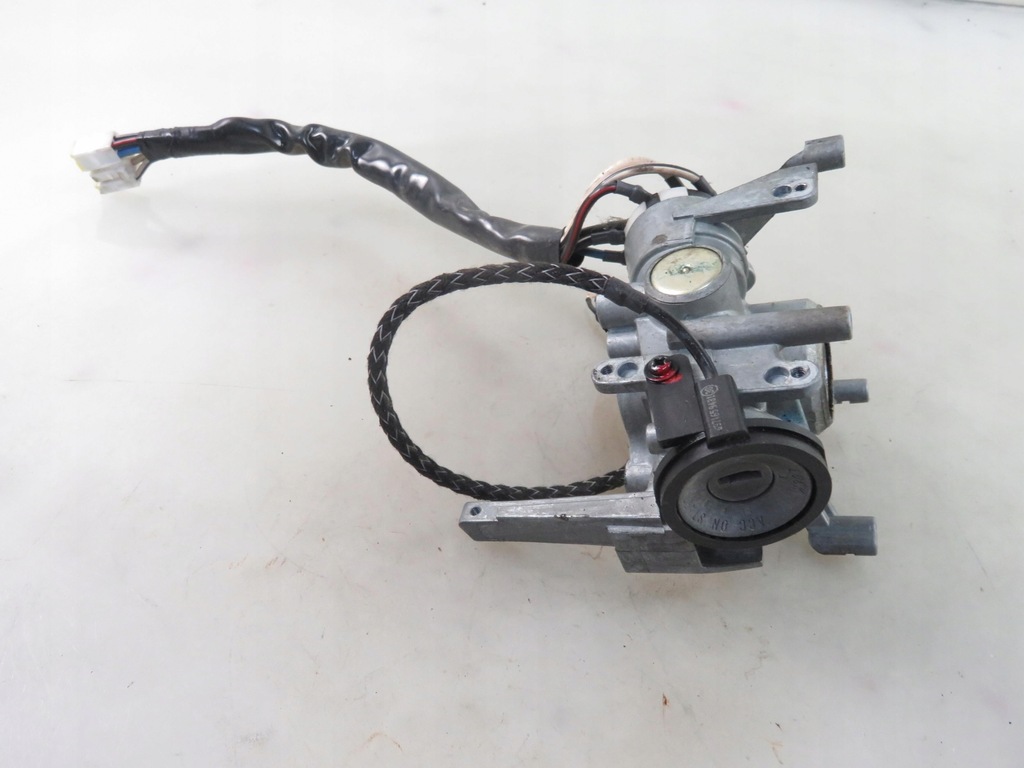 фото №8, Замок зажигания вкладка opel frontera b