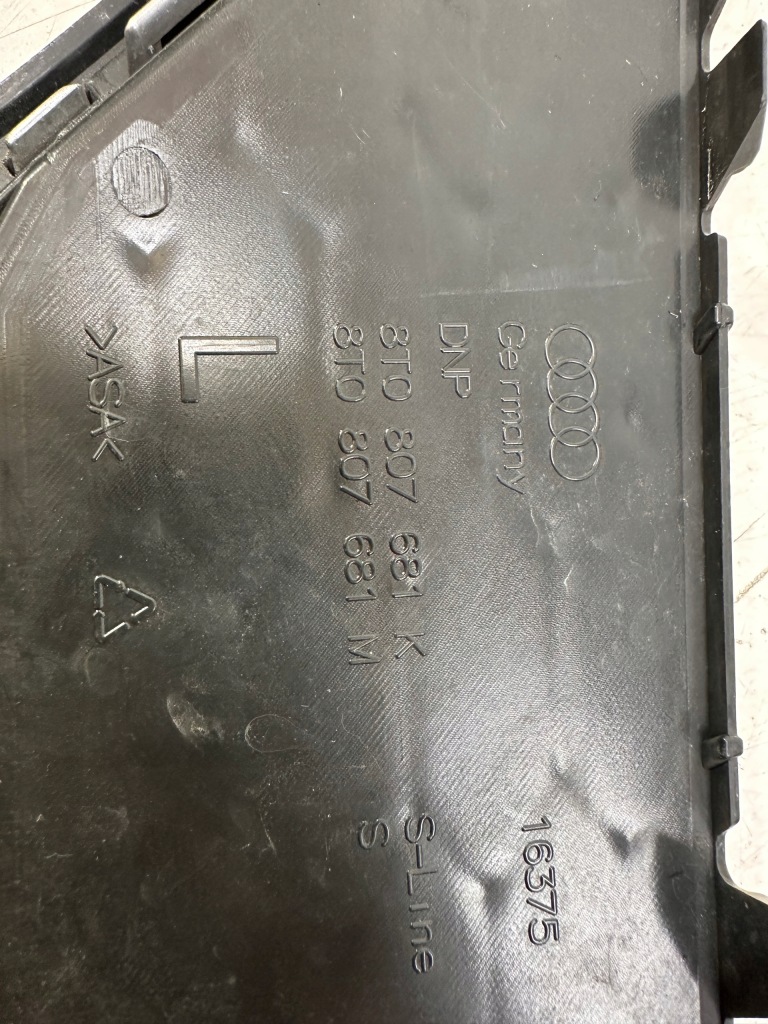 Решітка бампера ліва audi a5 8t0 s-line рестайлінг  8t0807681k Київ