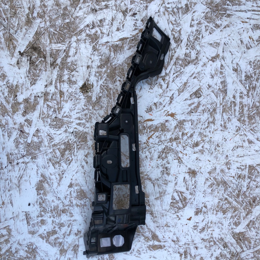 фото №1, Кронштейн направляющая направляющая правый задняя touareg 7p