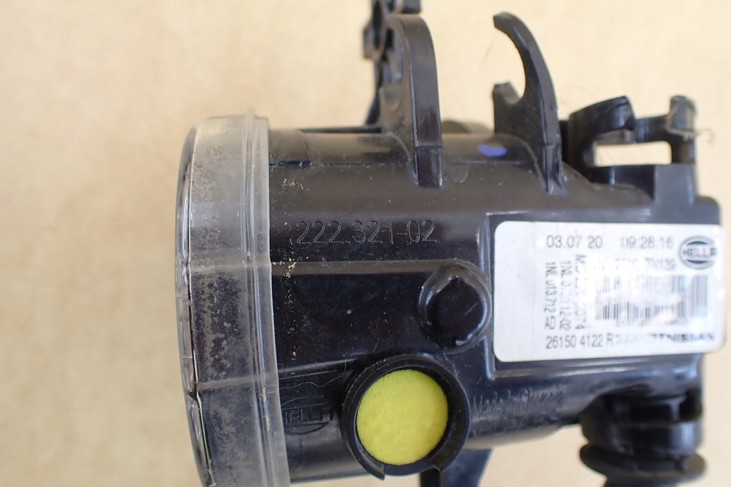 фото №11, Renault clio v megane iii captur zoe противотуманная фара правый 261504122r